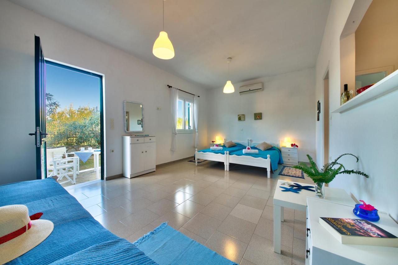 Theodora Apartments - Paxos ガイオス エクステリア 写真